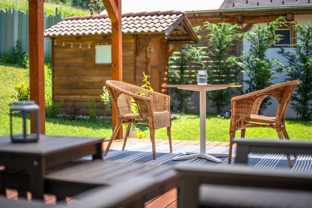 Mannana Haziko Villa Szokolya Exterior photo