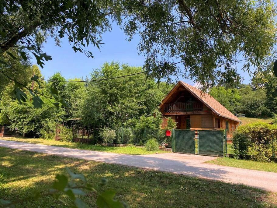Mannana Haziko Villa Szokolya Exterior photo
